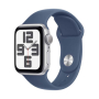 Apple Watch SE (2024), 44 мм корпус из алюминия цвета «Silver», ремешок Sport Band размера S/M цвета «Denim»